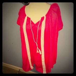 Hot pink top with lace on the front. Very nice 3X